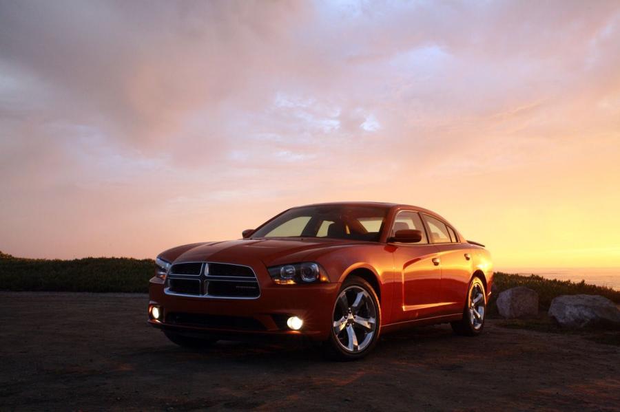  Dodge Charger 2011 года  (фото 50 из 87)